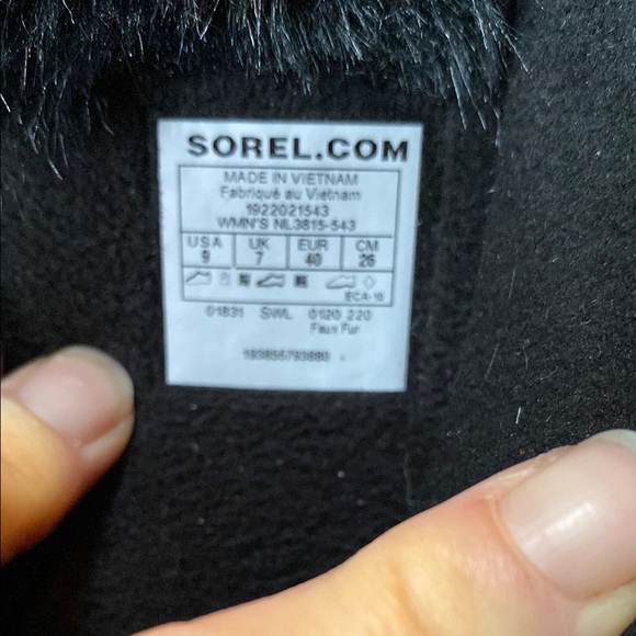 Women's Winter Boots with Faux Fur Lining - Picture 2 of 10